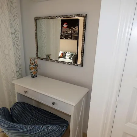 Apartamento Beautiful With Large Terrace Close To The *