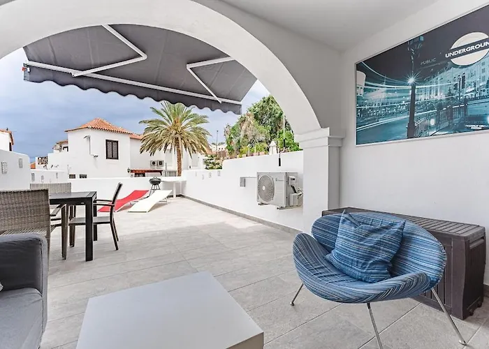 Appartamento Beautiful With Large Terrace Close To The *